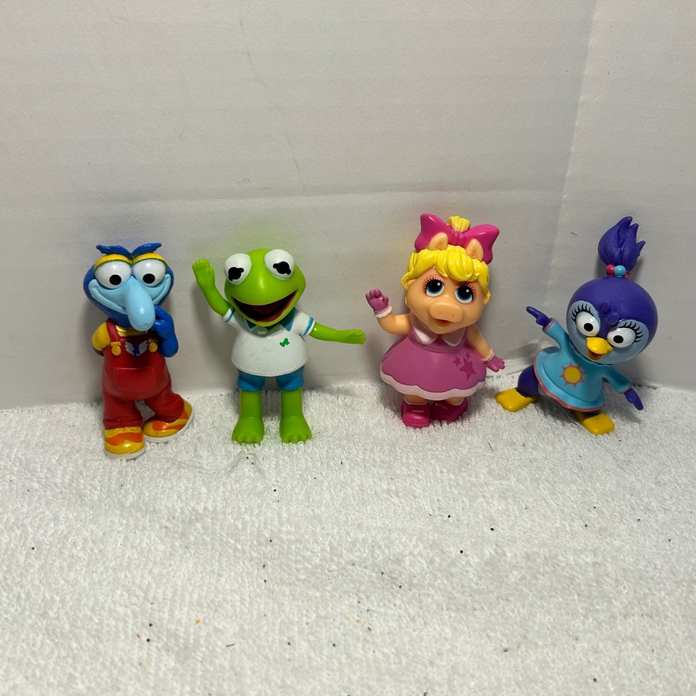Disney Muppet Babies Figures Lot Kermit Miss Piggy Gonzo Summer Penguin 4pc Set